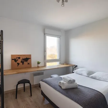 Appartement Le Cocon Voltaire - 2 Avec Parking - Mabilais *